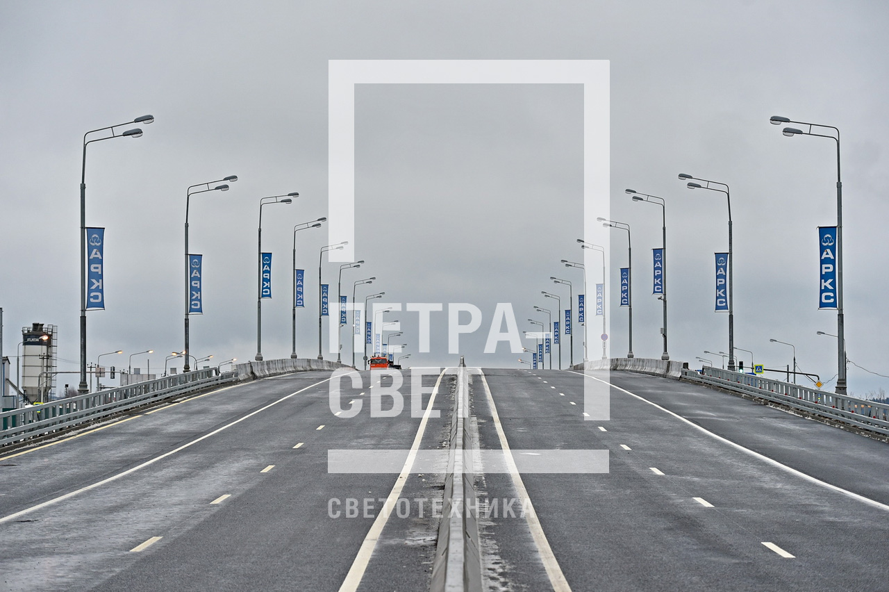 Подсветка дорожной части на мосту в г.Владимир оцинкованными силовыми опорами серии СФ-400-9,0-01**-ц