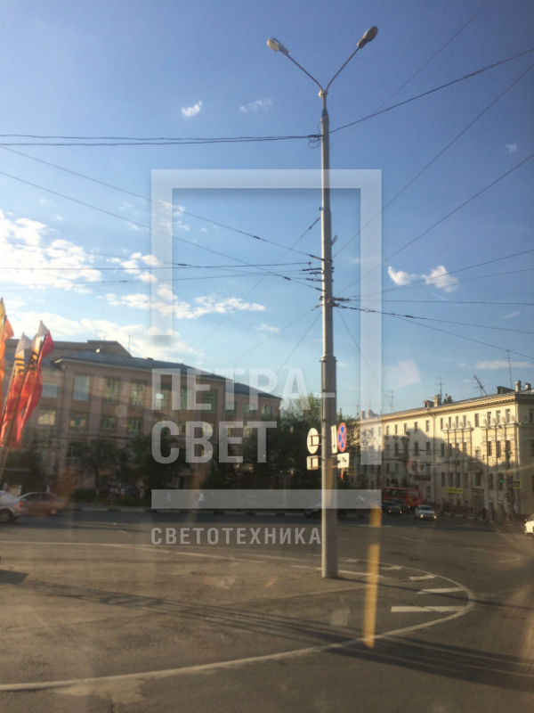 СП-800-9.0/11,0-01 выдерживает нагрузку до 800 кг, высота надземной части опоры 9м, верхний подвод кабеля.