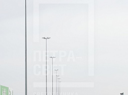 Освещение с помощью оцинкованных граненых высокомачтовых опор ОВС проезжей части на территории парковки у торгового центра Седьмое Небо г.Нижний Новгород